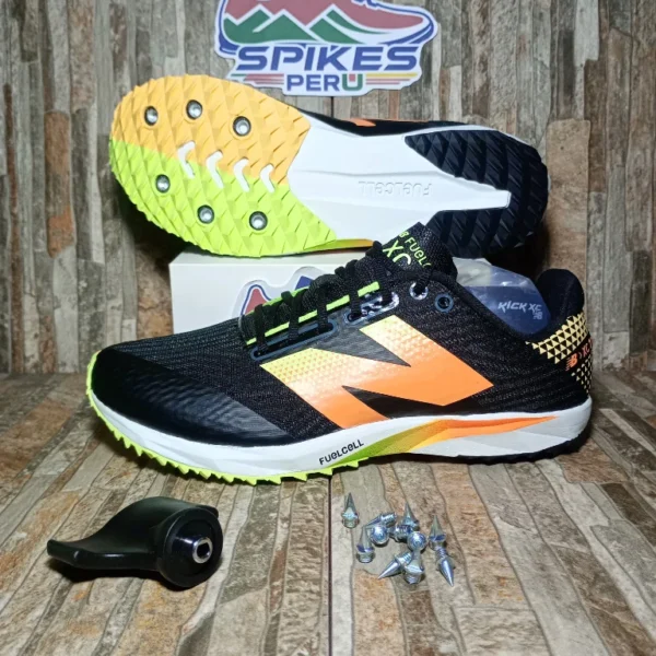 New Balance Fuelcell XC 7
